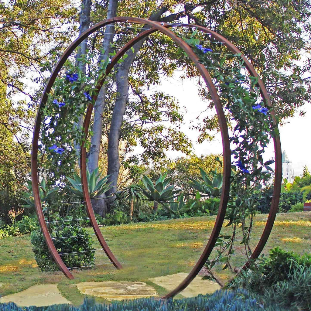 Gracie Modern Arbor